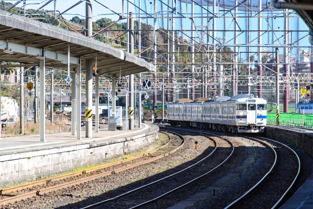 415系500番台の1編成であるFk514、鹿児島駅に入線。