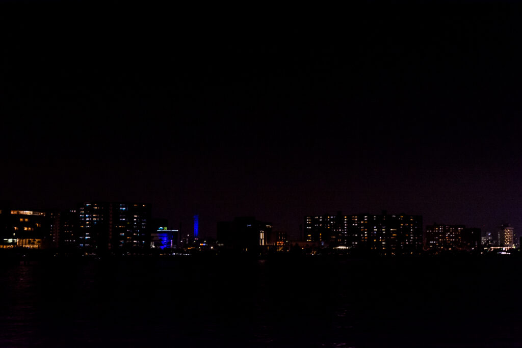 鹿児島市内の夜景。